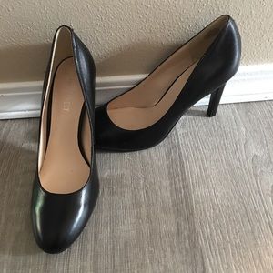 Nine West Platform stiletto pumps